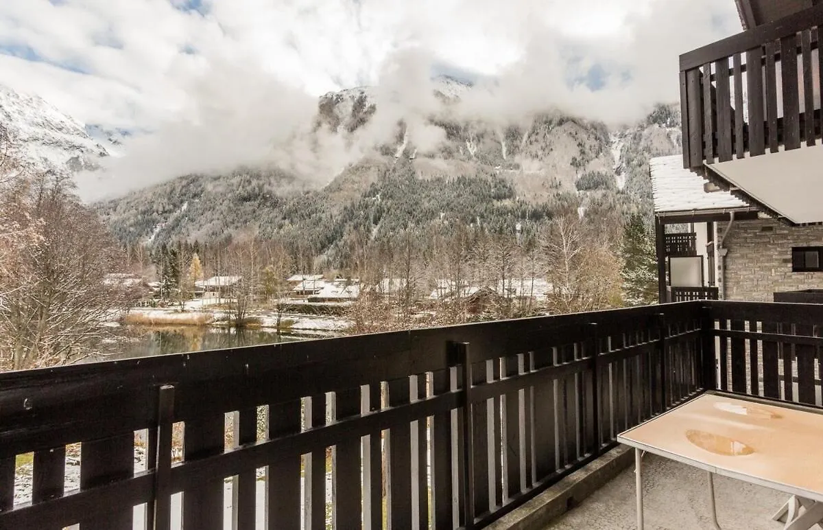 Chalet Le Geant Chamonixアパートメント